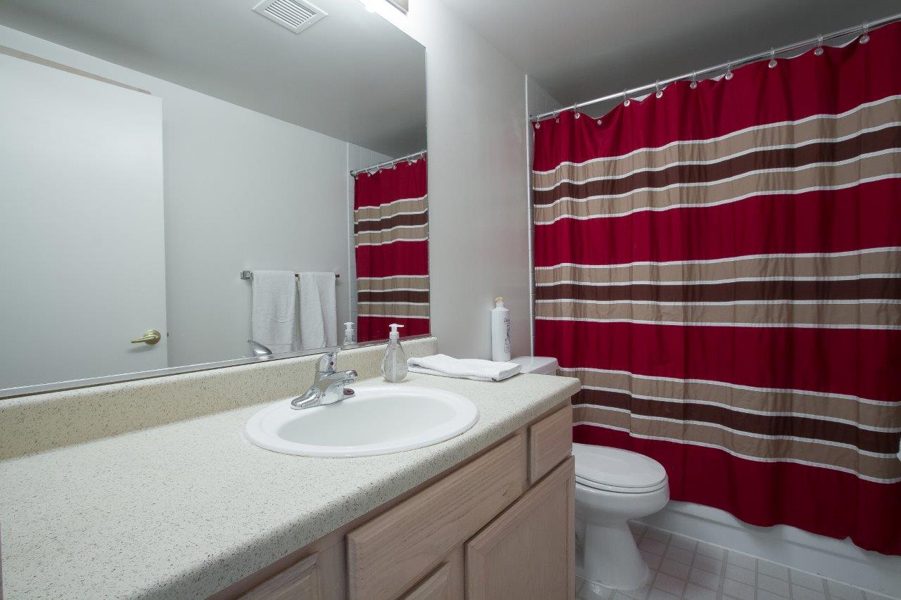 Luxury 2 bedroom by metro